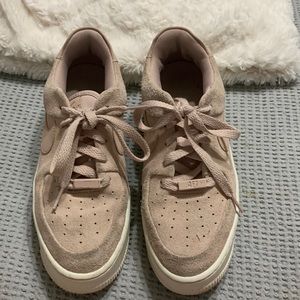 Nike Air Force 1 Sage Low